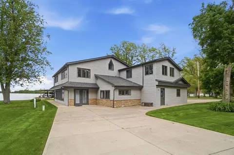 10857 Seminole Shore Dr, Huntsville, OH 43324