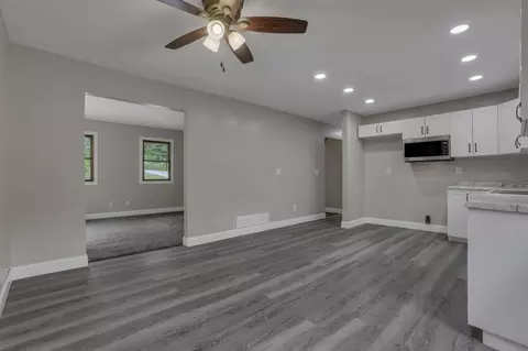 Living - 31067 Mays Rd, Logan, OH 43138 photo 6 of 12