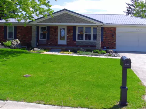 125 Heather Hill Dr, Bellefontaine, OH 43311