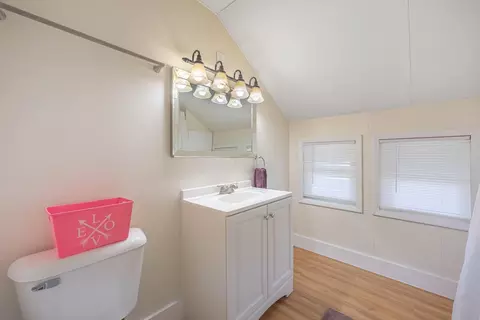 Bath - 2315 Beatrice St, Springfield, OH 45503 photo 1 of 3