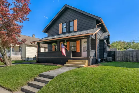 Exterior - 2315 Beatrice St, Springfield, OH 45503 photo 3 of 10