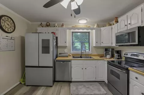 Kitchen - 1425 County Road 1688, Mansfield, OH 44903 photo 3 of 4