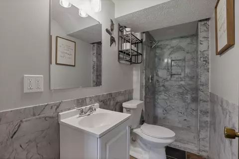 Bath - 1425 County Road 1688, Mansfield, OH 44903 photo 5 of 5