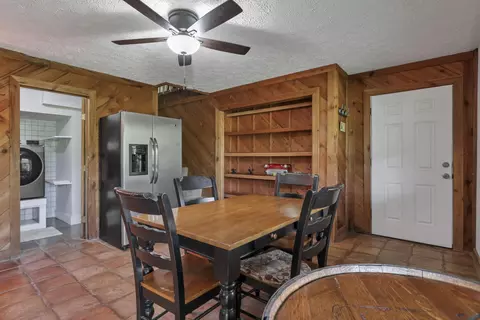 Dining - 1425 County Road 1688, Mansfield, OH 44903 photo 2 of 4