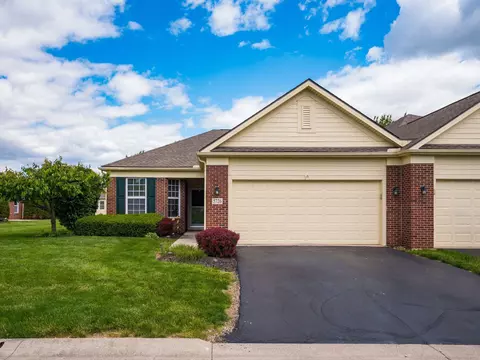 5726 Snedegar Dr #1001, New Albany, OH 43054