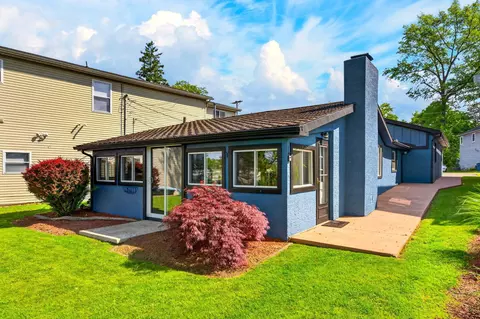2985 Greenlawn Ave NE, Millersport, OH 43046