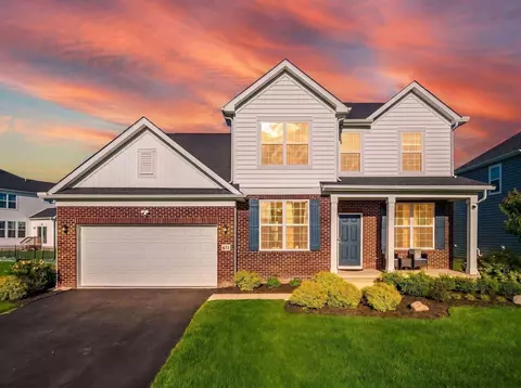 637 Bald Eagle Dr, Delaware, OH 43015