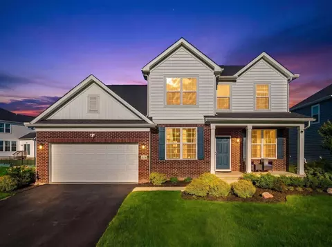 637 Bald Eagle Dr, Delaware, OH 43015