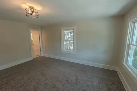 Bedroom - 368 E Madison Ave, Springfield, OH 45503 photo 7 of 8