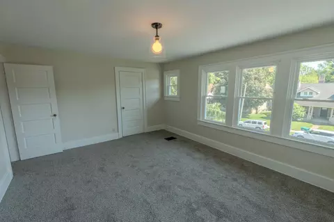 Bedroom - 368 E Madison Ave, Springfield, OH 45503 photo 1 of 8