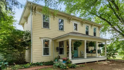 2287 Montgomery Rd NE, Newark, OH 43055