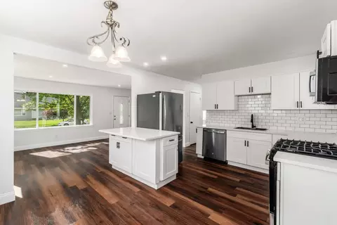 902 Eastmoor Blvd, Columbus, OH 43209