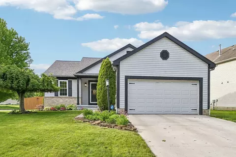 451 Pruden Dr, Pickerington, OH 43147