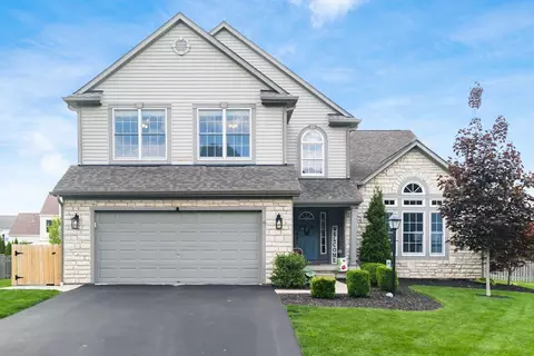 215 Carson Ct, Pickerington, OH 43147