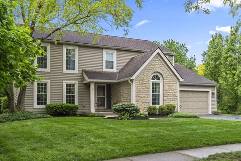7616 Worsley Pl, Dublin, OH 43017