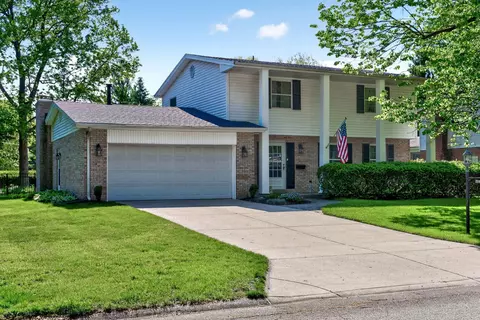 5148 Tahitian Pl, Dayton, OH 45440