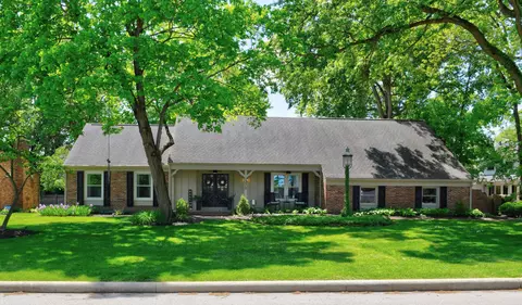 1375 Hickory Ridge Ln, Columbus, OH 43235