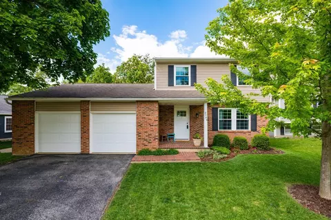 3164 Strathburn Ct, Dublin, OH 43017