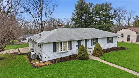 101 Vernedale Dr, Mount Vernon, OH 43050