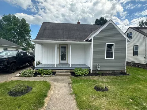 1140 Lindbergh Ave, Zanesville, OH 43701