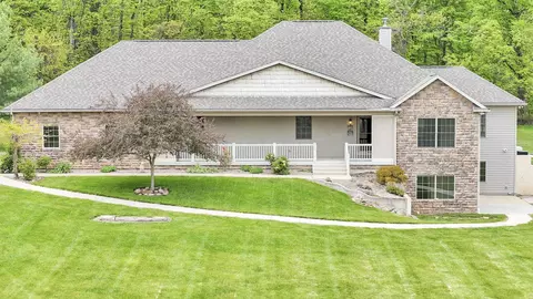 7247 Liberty Church Rd, Johnstown, OH 43031