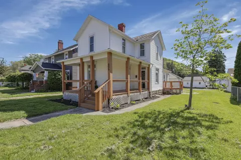 806 N High St, Lancaster, OH 43130