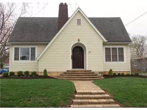 97 Richmond Ave, London, OH 43140