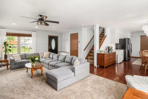 Other - 827 Bledsoe Dr, Galloway, OH 43119 photo 1 of 11