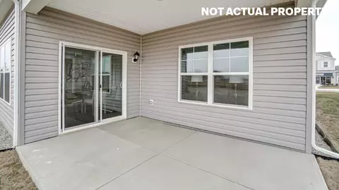 Exterior - 552 Darliene Dr, Plain City, OH 43064 photo 1 of 4