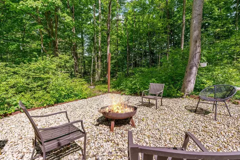 Exterior - 812 Beech Dr, Columbus, OH 43235 photo 6 of 15