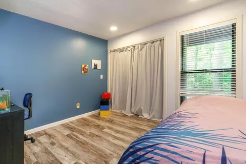 Bedroom - 812 Beech Dr, Columbus, OH 43235 photo 5 of 6