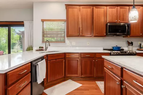 Kitchen - 8024 Millway Loop, Powell, OH 43065 photo 3 of 5
