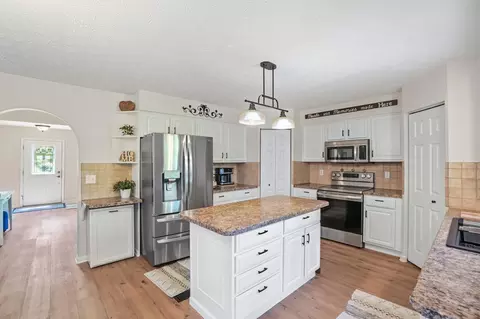 Kitchen - 280 Pinecrest Dr, Delaware, OH 43015 photo 1 of 8