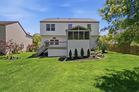 Exterior - 280 Pinecrest Dr, Delaware, OH 43015 photo 7 of 11