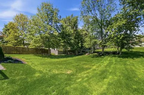 Exterior - 280 Pinecrest Dr, Delaware, OH 43015 photo 10 of 11