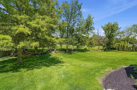 Exterior - 280 Pinecrest Dr, Delaware, OH 43015 photo 11 of 11