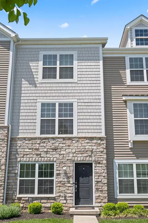 305 Laurel Creek St, Pickerington, OH 43147