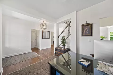 Entry Way - 21746 Winstead Rd, Circleville, OH 43113 photo 5 of 10