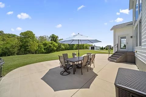 Exterior - 21746 Winstead Rd, Circleville, OH 43113 photo 10 of 17