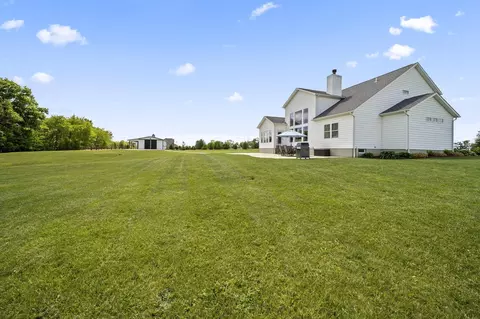 Exterior - 21746 Winstead Rd, Circleville, OH 43113 photo 13 of 17