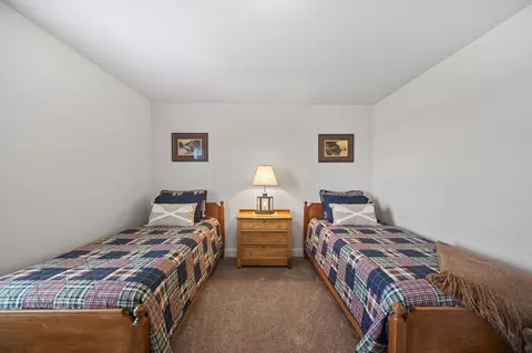 Bedroom - 21746 Winstead Rd, Circleville, OH 43113 photo 6 of 8