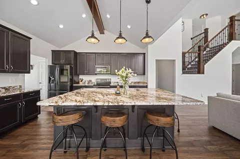 Kitchen - 21746 Winstead Rd, Circleville, OH 43113 photo 1 of 8
