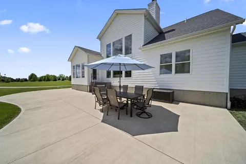 Exterior - 21746 Winstead Rd, Circleville, OH 43113 photo 11 of 17