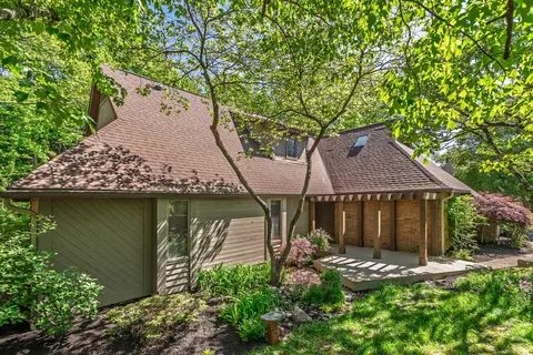130 Whieldon Ln, Columbus, OH 43085