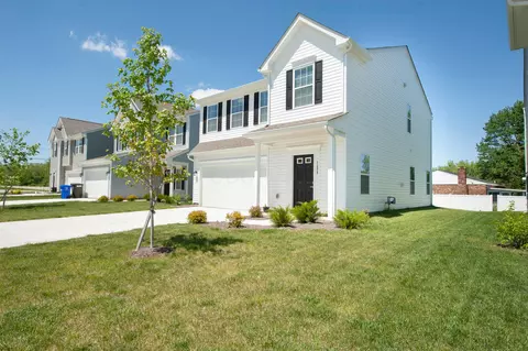 1698 Lewes Castle Dr, Grove City, OH 43123