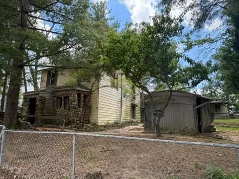 112 W Walnut St, Pleasantville, OH 43148
