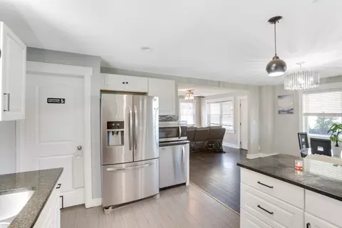 1607 Mooberry St, Columbus, OH 43205