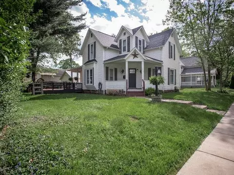 518 E Hamtramck St, Mount Vernon, OH 43050
