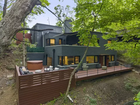 224 Walhalla Rd, Columbus, OH 43202