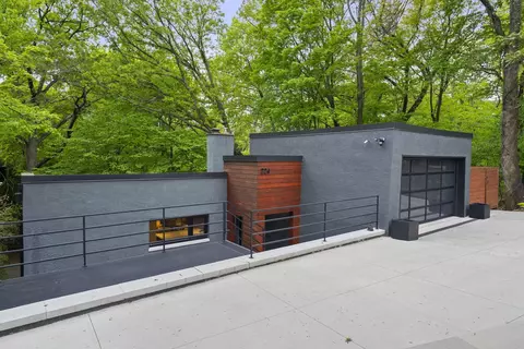 224 Walhalla Rd, Columbus, OH 43202
